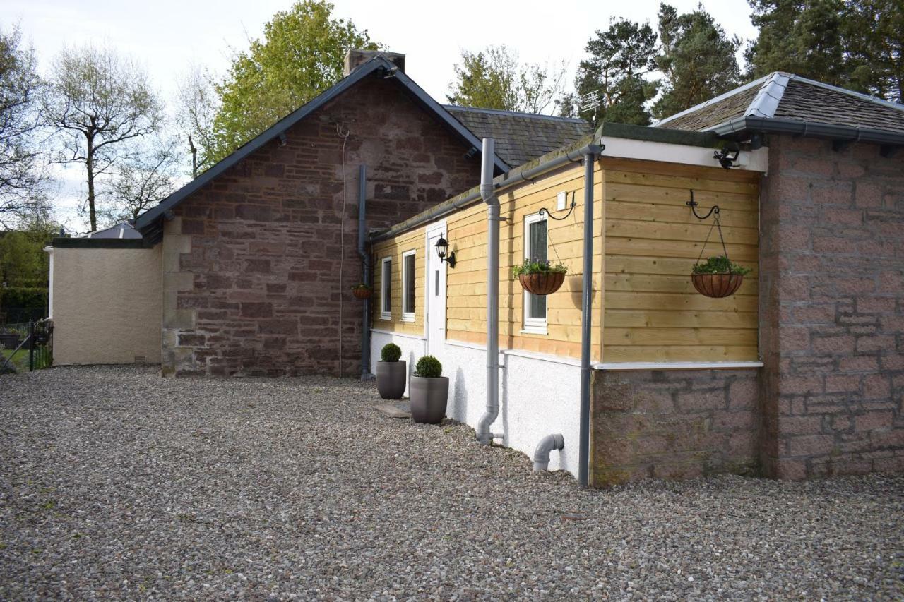 The Highlandman Station Bed & Breakfast Crieff Exterior photo